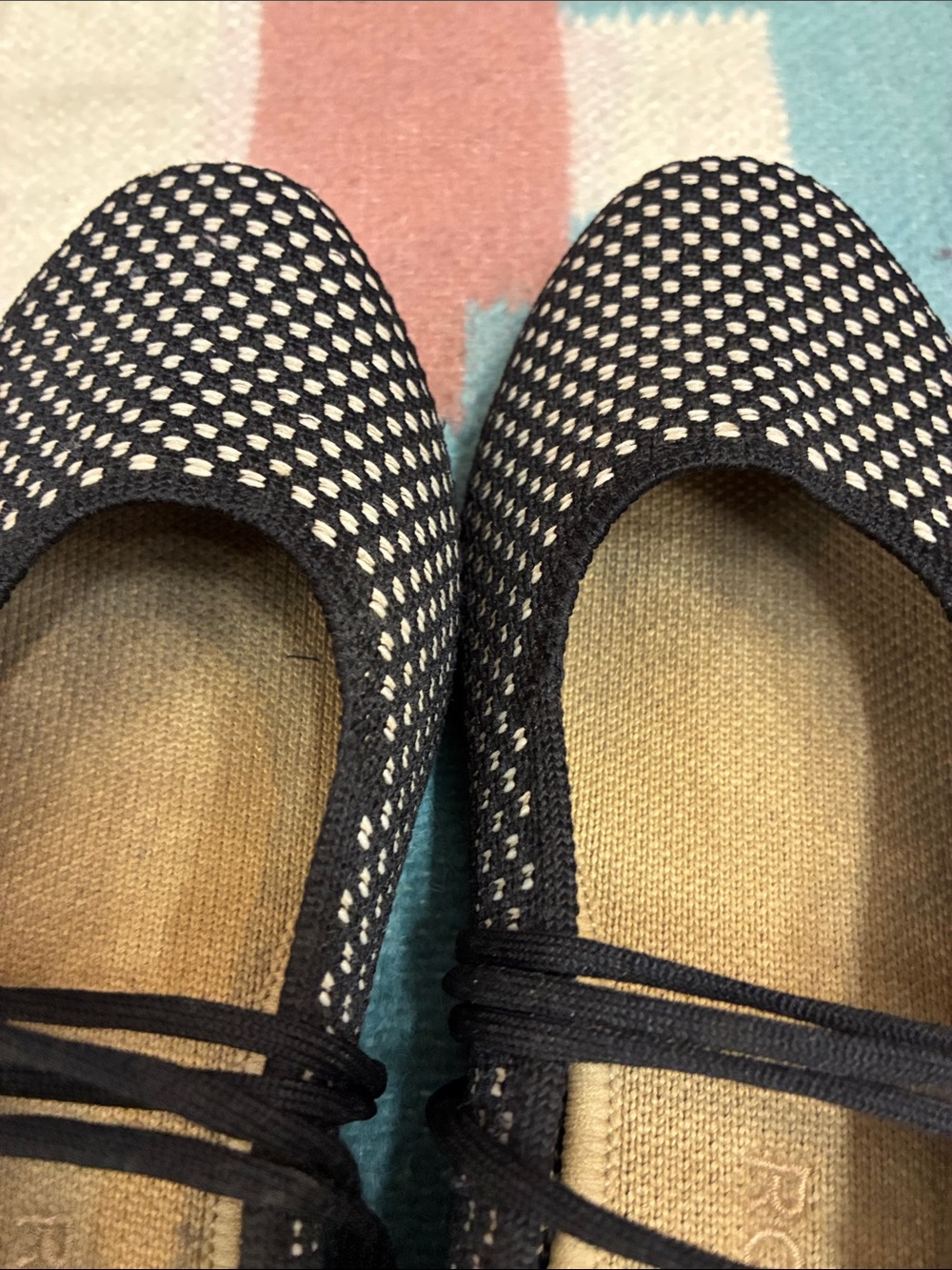 Rothy's Black and White Knit Ballet Flats with Wrap Laces 8.5 - Picture 5 of 7